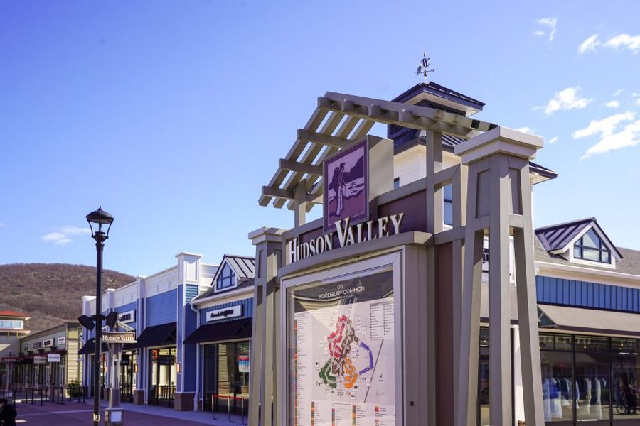 From NYC: Woodbury Common Premium Outlets Shopping Tour - Is $47 good value?