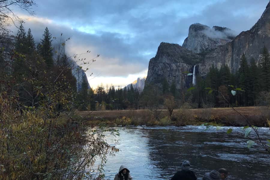 From SF: Yosemite Day Trip with Giant Sequoias Hike & Pickup - Transport, group size, and the guide’s role