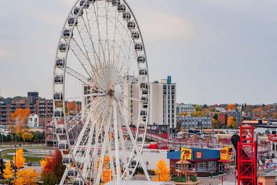 From Toronto: Niagara Falls Tour with Cruise & Maple Tasting - Niagara-on-the-Lake in one hour