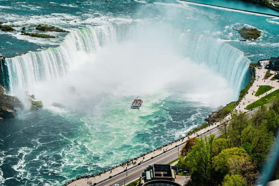 From Toronto: Niagara Falls Tour with Cruise & Maple Tasting - Is $124 a fair price?
