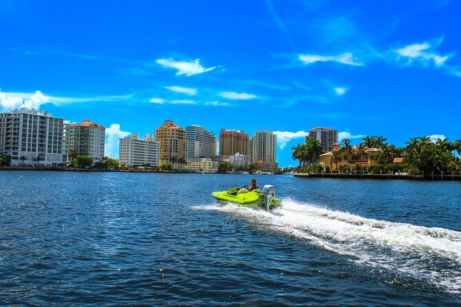 Ft. Lauderdale Mini Powerboat Rental. Canal, Yacht, Mansion Tour - The $99 price and what it covers