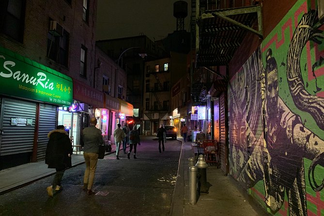 Gangsters and Ghosts Tour New York City - The West Village’s haunted buildings