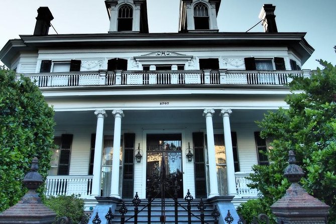 Garden District Home and History Walking Tour - A good mix of facts, humor, and local color