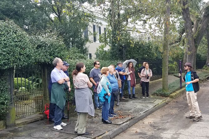 Garden District Home and History Walking Tour - Reading the Garden District houses