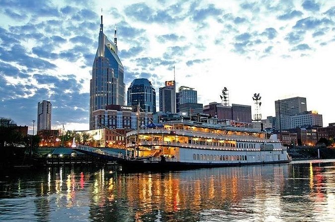 General Jackson Showboat Lunch or Dinner Cruise in Nashville - Music, comedy, and dancing onboard