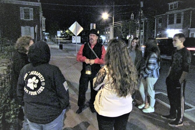 Gettysburg: Ghost Hunt Tour with Ghost Hunting Equipment - Why this Gettysburg ghost tour feels different