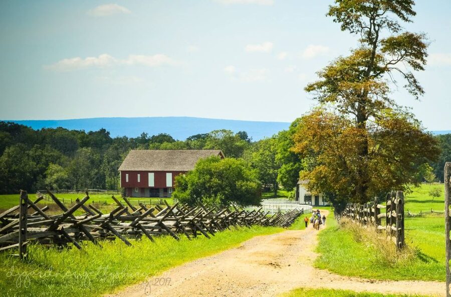 Gettysburg: Private Tour with Licensed Battlefield Guide - How the two-hour story unfolds