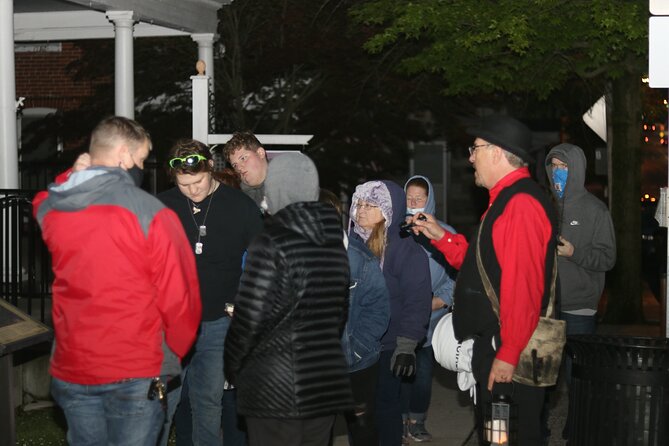 Ghost Tour: History and Haunts - Family Friendly - Best in Gettysburg - What the walking pace feels like