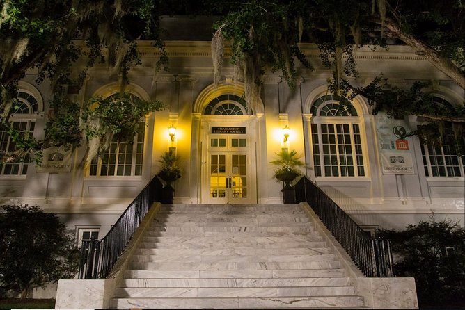Ghosts of Charleston Night-Time Walking Tour with Unitarian Church Graveyard - Who will enjoy this Charleston ghost walk?