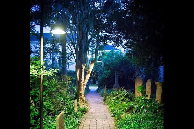 Ghosts of Charleston Night-Time Walking Tour with Unitarian Church Graveyard - Starting at Buxton Books on King Street