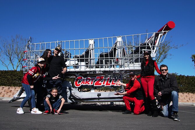 Giant Shopping Cart Limo Ride in Las Vegas - Day or night: choosing the right departure
