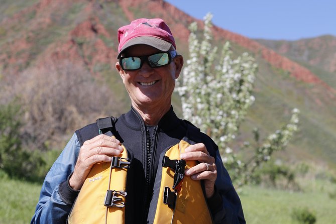 Glenwood Springs Half-Day Rafting Trip - The Glenwood Springs rafting trip at a glance