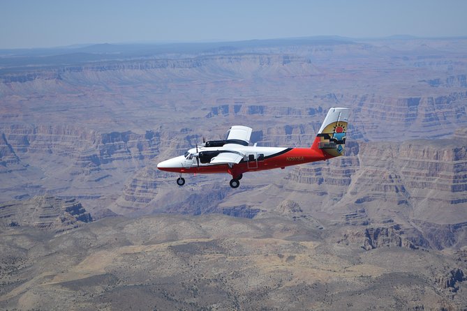 Grand Canyon Landmarks Tour by Airplane with Optional Hummer Tour - Adding the two-hour Hummer tour