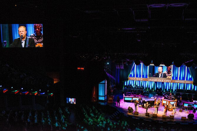 Grand Ole Opry Show Admission Ticket - What happens during the two-hour show