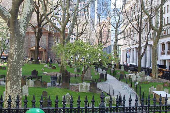 Gray Line New York Fully Guided 5 Hour Sightseeing Tour - The Staten Island Ferry and Statue of Liberty views