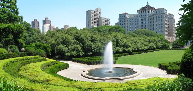 Guided Bike Tour of Central Park New York City - From Columbus Circle to the quieter northern sights