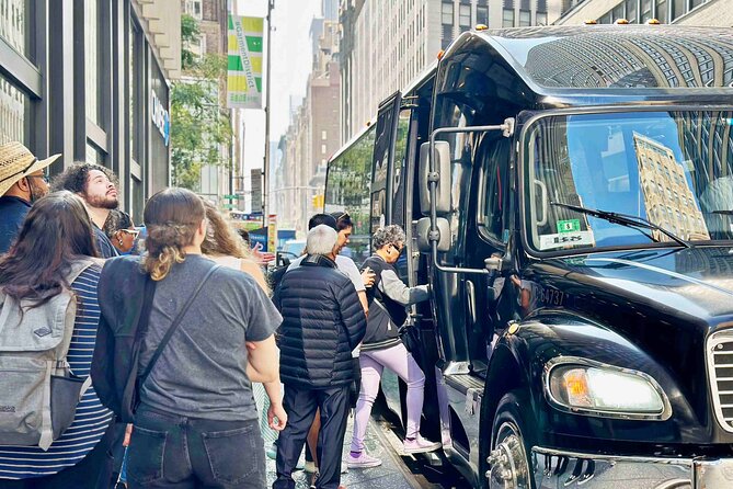 Half-Day Bus Tour of NYC Top Highlights - Lincoln Center, Fifth Avenue, and Rockefeller Center