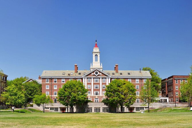 Harvard University Campus Guided Walking Tour - Key points at a glance