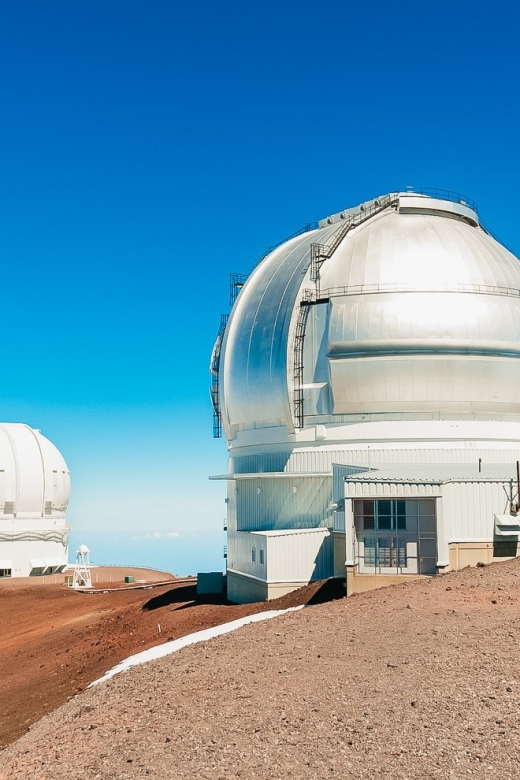 Hawaii’s GOAT Experience: Mauna Kea Summit, Sunset & Stars - Who Should Choose This Tour