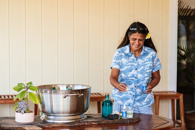 Hawaiian Salt Farm Tour in Kona - The Hawaiian and Kona connections