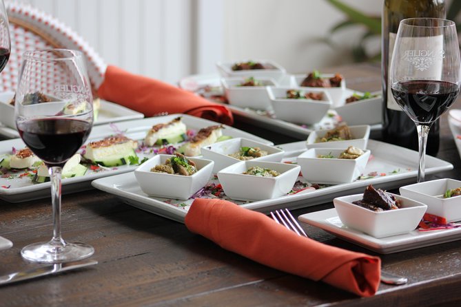Healdsburg Wine and Food Pairing Guided Walking Tour - Key points at a glance