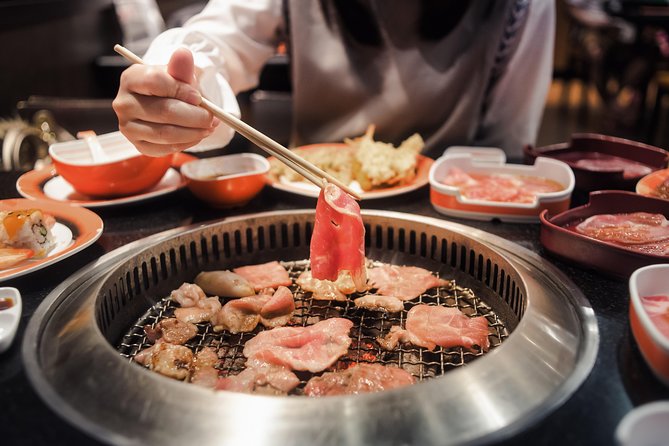 Hell's Kitchen Guided Food Tour - How the eight-person limit affects value