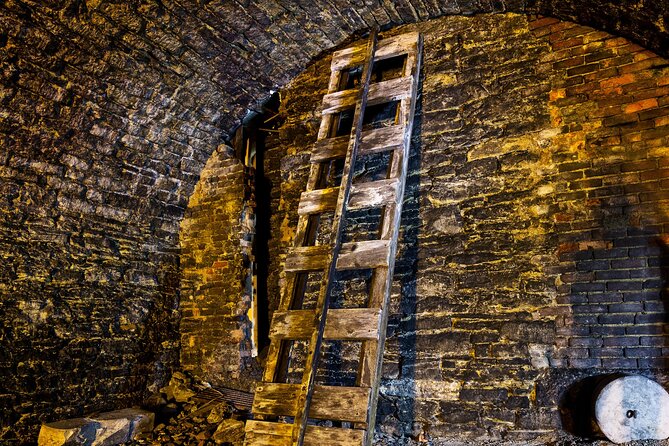 Hidden Brewery Caverns Tour in Cincinnati with Beer Tasting - Why Cincinnati’s beer story goes underground