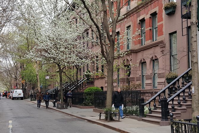 High Line Park and Greenwich Village Food Tour - The guides make the difference