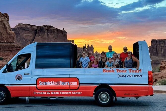 HIGHLY RATED Arches National Park Sightseeing Tour From Moab Utah - From Moab to Park Avenue