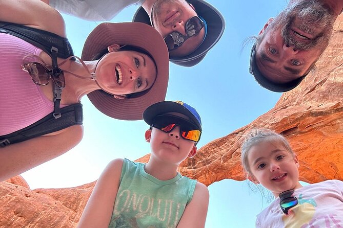 HIGHLY RATED Arches National Park Sightseeing Tour From Moab Utah - Double Arch brings the tour close to the rock