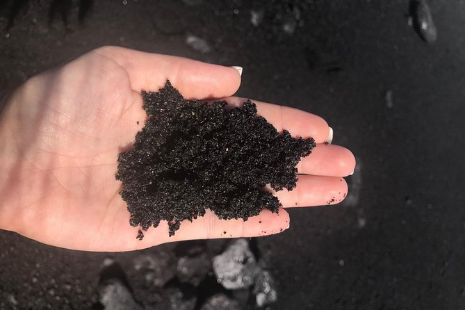 Hilo Shore Excursion: Volcano Safari Lava Caves & Black Sand - Lunch at a Local Market