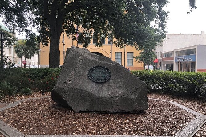 Historic Savannah Guided Walking Tour - What the guides do well, and where the coverage is lighter