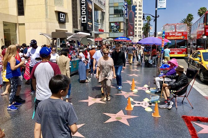 Hollywood Stars Tour: Walk of Fame, Celebrity Homes, Sunset Strip - Rodeo Drive: luxury shopping from the road