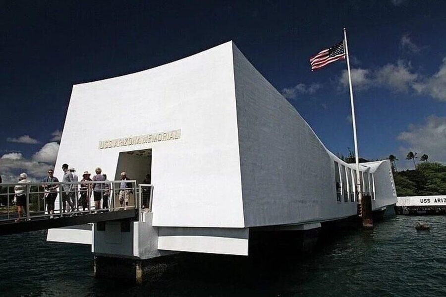 Honolulu: Pearl Harbor USS Arizona Memorial Tour - The guide can shape the whole visit