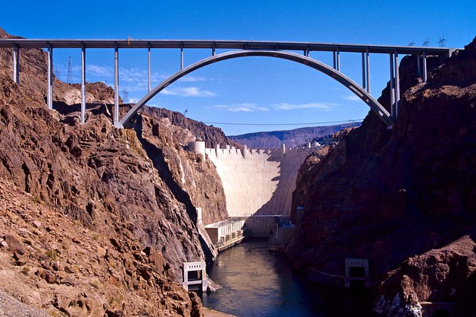 Hoover Dam Tour from Las Vegas with Hot Breakfast - A hot breakfast before the dam visit