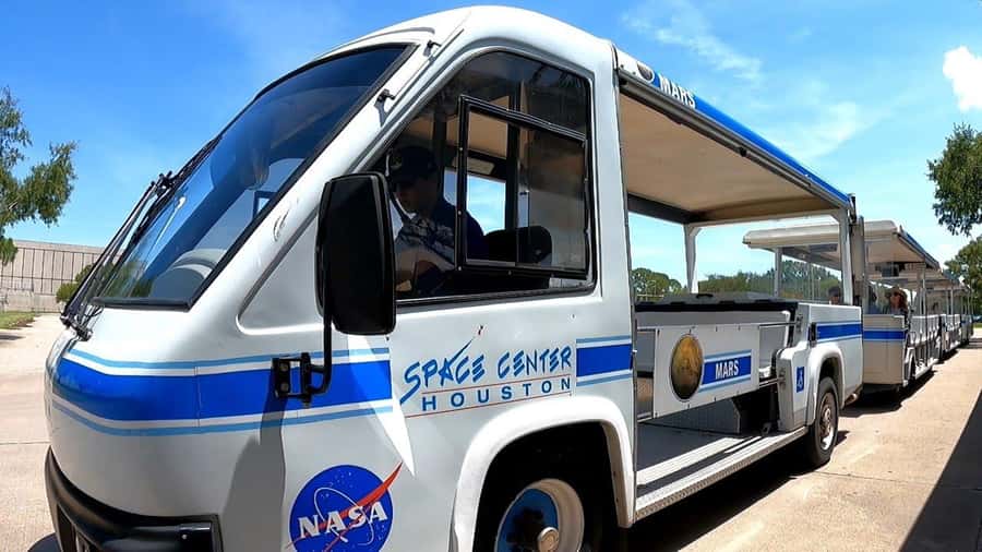 Houston: City Tour and NASA Space Center Admission Ticket - Independence Plaza and the shuttle replica