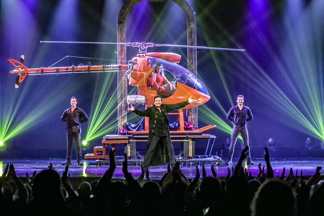 Illusionist Rick Thomas - Mansion of Dreams - Music, Dance, and Animals Add Variety