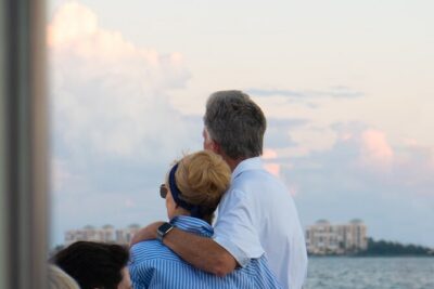 Island Sunset and Skyway Light Show – 3hr Boat Cruise in St. Pete