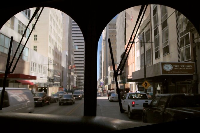 John F. Kennedy Trolley Tour in Dallas - The recorded audio and the human guide
