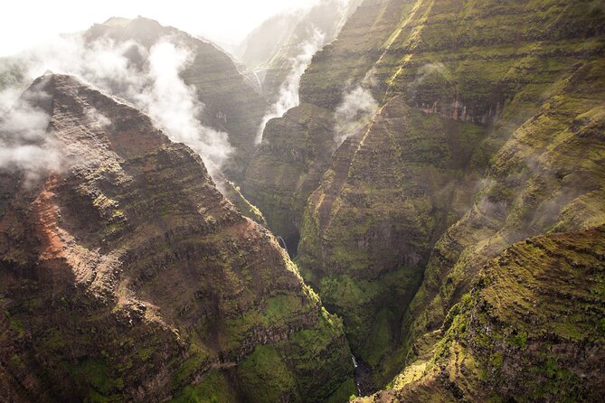 Kauai Deluxe Waterfall Safari: Helicopter Tour - Why an aerial tour makes sense on Kauai