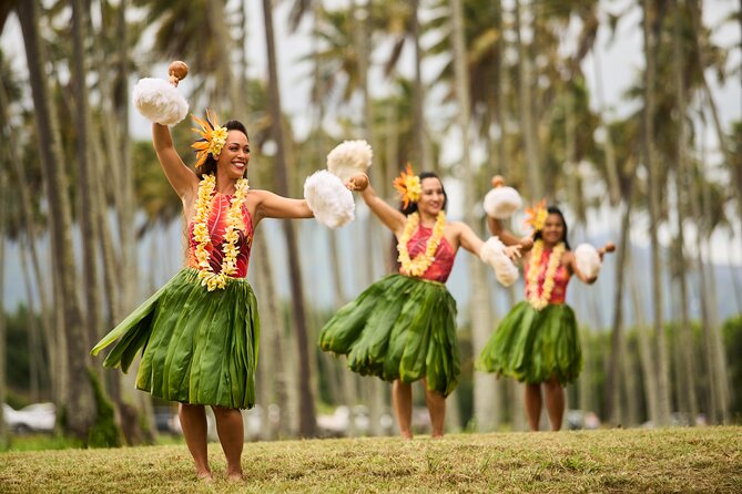 Kauai: Luau Ka Hikina Admission with Dinner and Lei Greeting - Buffet dinner with local flavor