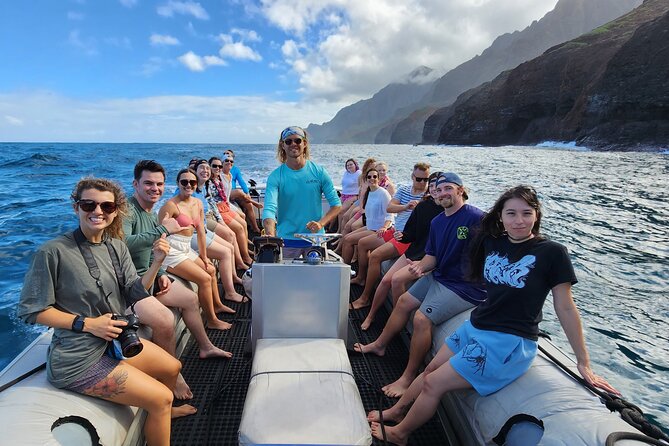 Kauai: Nā Pali Coast Zodiac Raft Expedition and Snorkeling - Snorkeling, swimming, and the limits of the water