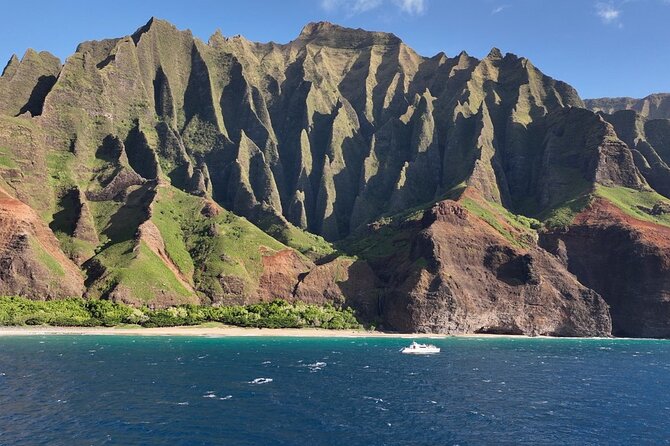 Kauai: Na Pali Sunset & Sightsee Boat Tour - Leaving Port Allen for the Na Pali Coast