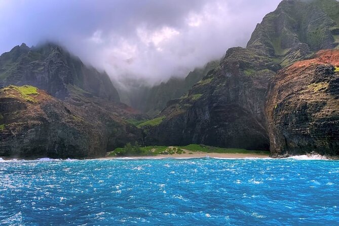 Kauai: NaPali Boat Tour on the Amelia K - Snorkeling in the warmer season