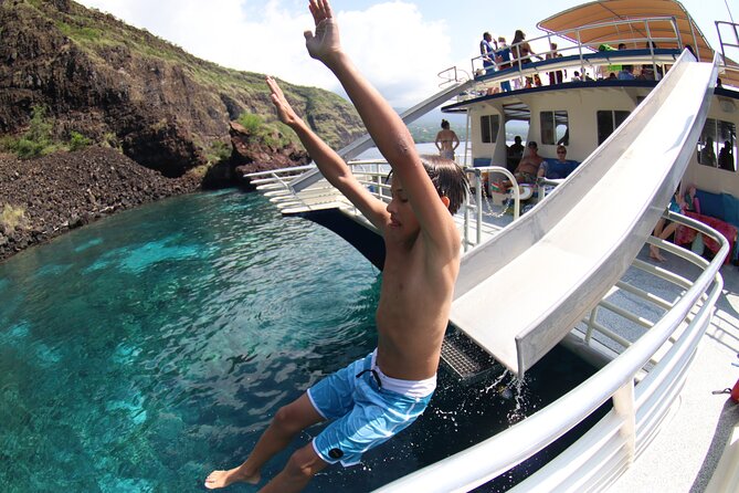 Kealakekua Bay Afternoon Snorkel: Family Fun on the Kona Coast - Pineapple, chips, and the ride home