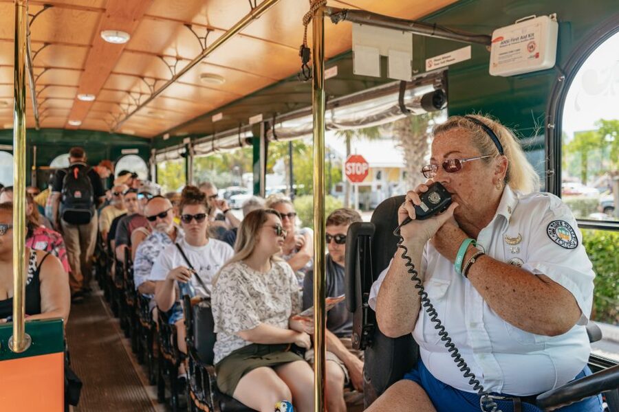 Key West: Old Town Trolley 13-Stop Hop-On Hop-Off Tour - Simonton Row, La Concha, and Bahama Village