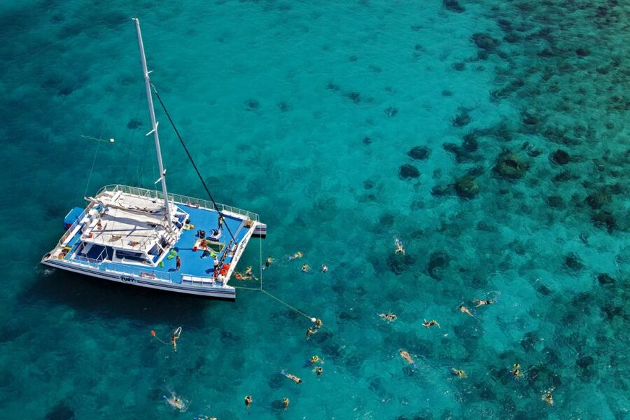 Key West: Reef Snorkeling with Drinks and Sunset Option - Getting into the water