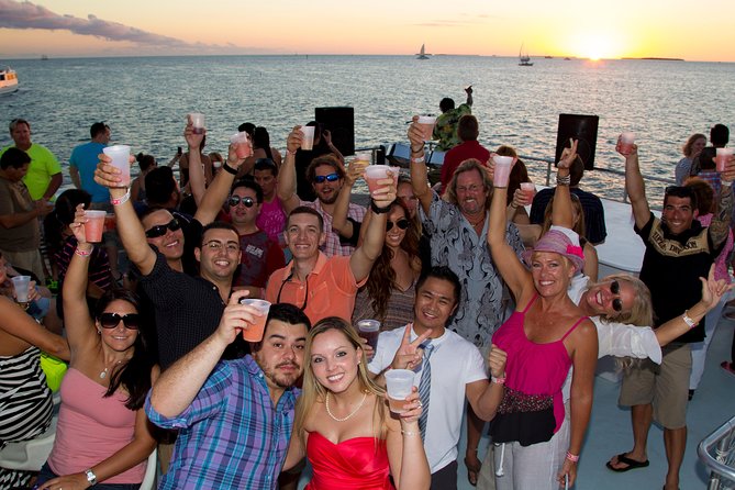 Key West Sunset Cruise: Dinner, Live Music & Drinks Included - Passing Mallory Square from the water