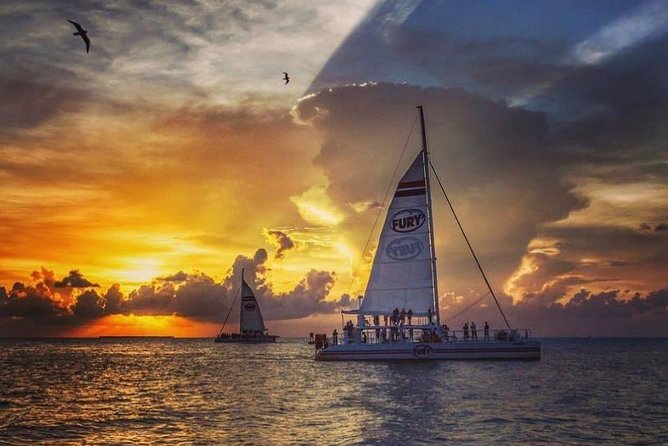 Key West Sunset Sail with Live Music, Drinks and Appetizers - Leaving Greene Street and finding your place aboard