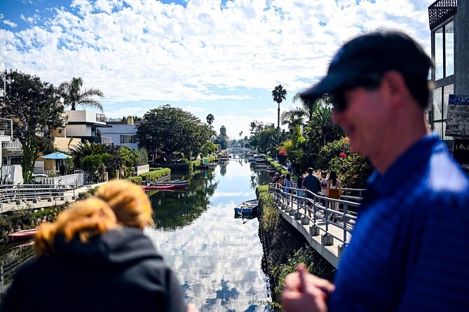 LA Venice Beach Hidden Gems Food Tour With 6 Food Tastings - What the guides add to the three-hour walk